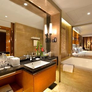 Premier King Room Smoking